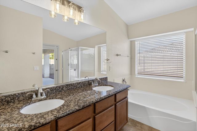 17662 W CHARTER OAK Road, Surprise, AZ 85388