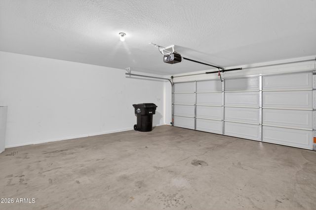 17662 W CHARTER OAK Road, Surprise, AZ 85388