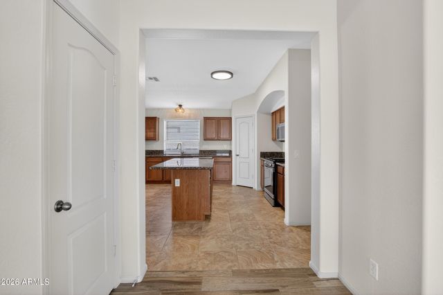 17662 W CHARTER OAK Road, Surprise, AZ 85388