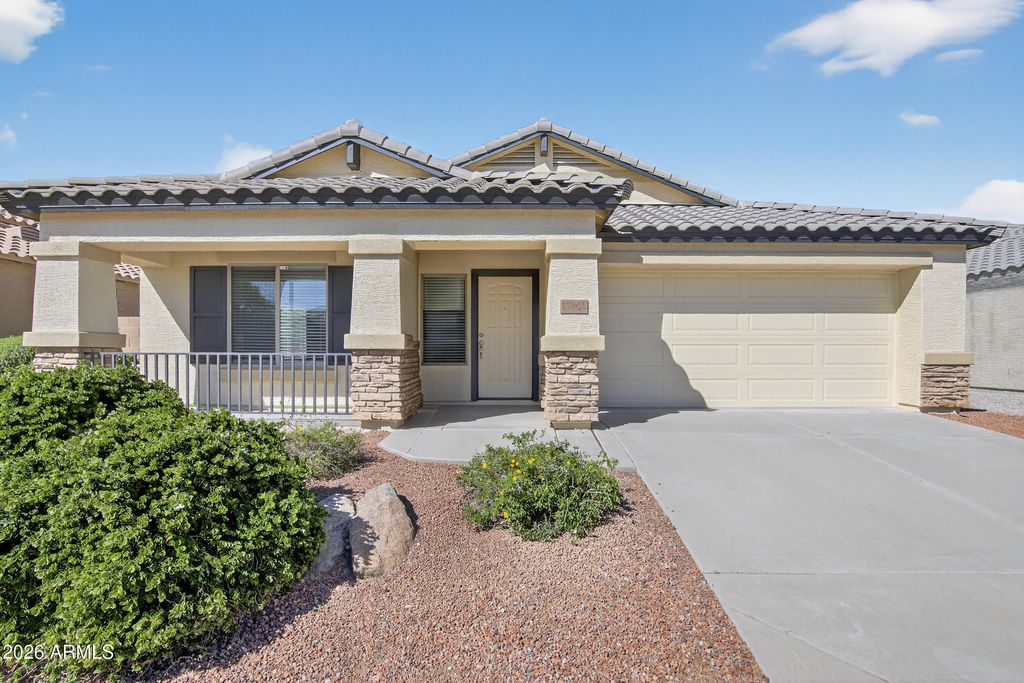 17662 W CHARTER OAK Road, Surprise, AZ 85388