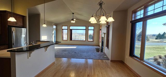 440 Grandview Drive, Waunakee, WI 53597