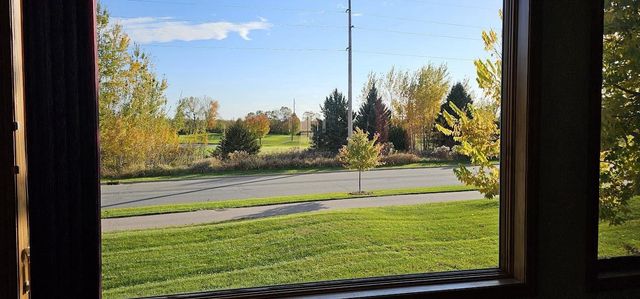 440 Grandview Drive, Waunakee, WI 53597