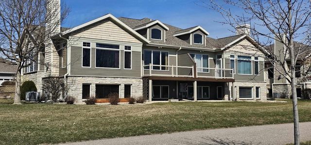 440 Grandview Drive, Waunakee, WI 53597