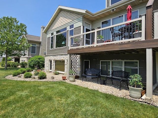 440 Grandview Drive, Waunakee, WI 53597