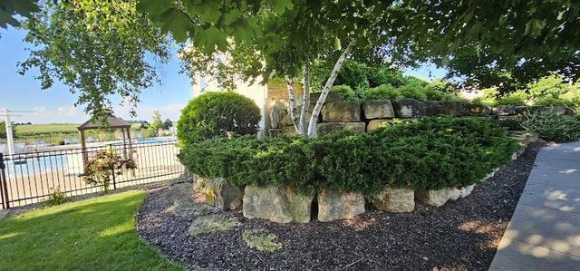 440 Grandview Drive, Waunakee, WI 53597