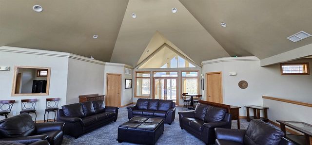 440 Grandview Drive, Waunakee, WI 53597