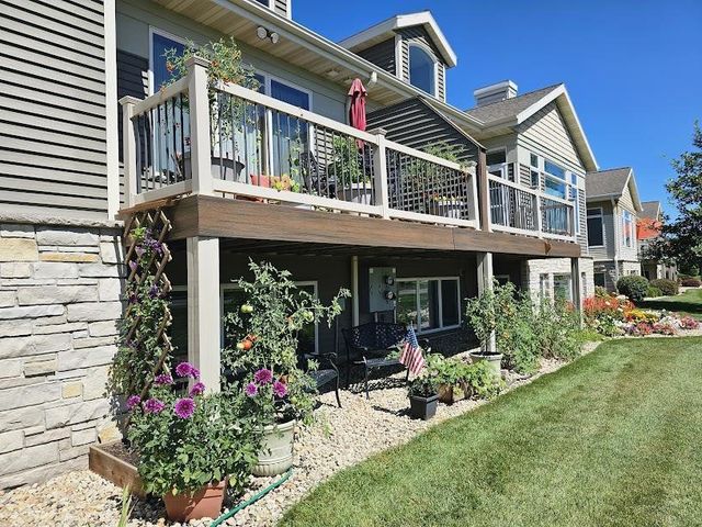 440 Grandview Drive, Waunakee, WI 53597