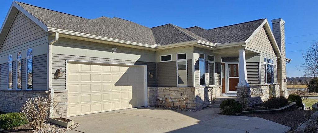 440 Grandview Drive, Waunakee, WI 53597