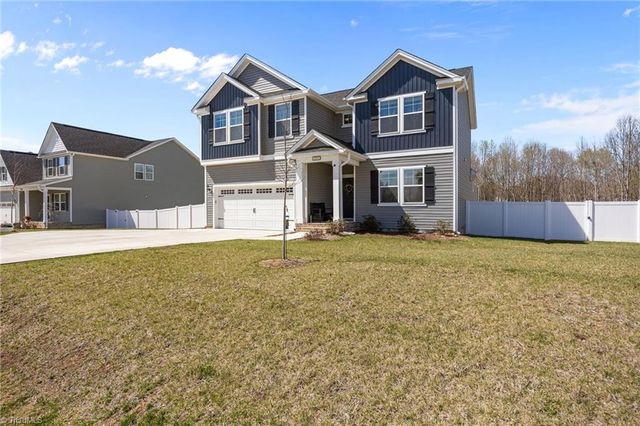 1355 Ouray Drive, Kernersville, NC 27284
