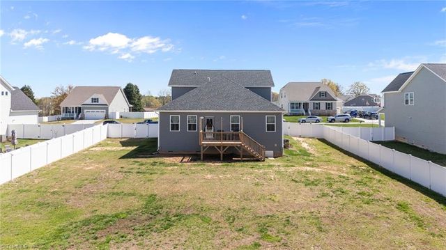 1355 Ouray Drive, Kernersville, NC 27284