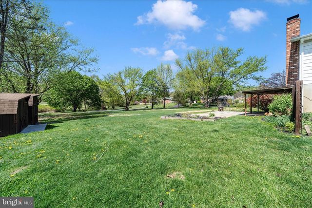 5811 CORPORAL JONES CT, Mount Airy, MD 21771