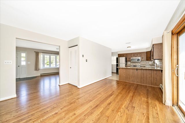5811 CORPORAL JONES CT, Mount Airy, MD 21771