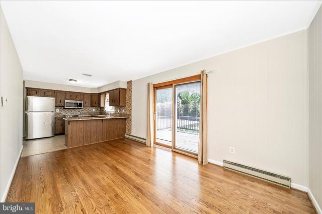 5811 CORPORAL JONES CT, Mount Airy, MD 21771
