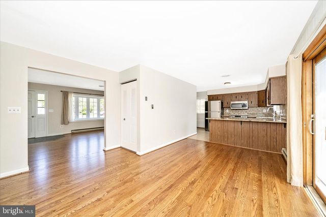 5811 CORPORAL JONES CT, Mount Airy, MD 21771