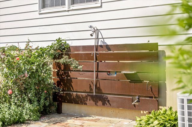5811 CORPORAL JONES CT, Mount Airy, MD 21771