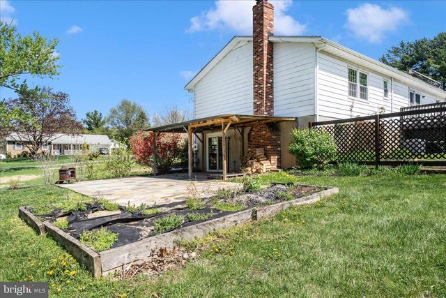 5811 CORPORAL JONES CT, Mount Airy, MD 21771