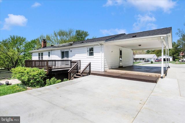 5811 CORPORAL JONES CT, Mount Airy, MD 21771