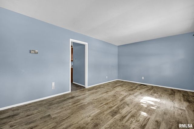 2527 W WESTMINISTER Avenue, Peoria, IL 61604