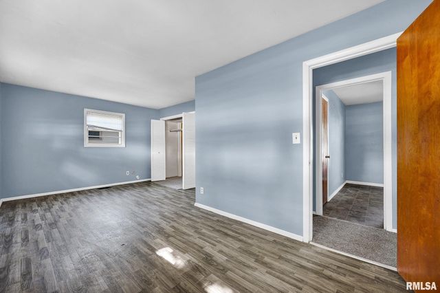 2527 W WESTMINISTER Avenue, Peoria, IL 61604