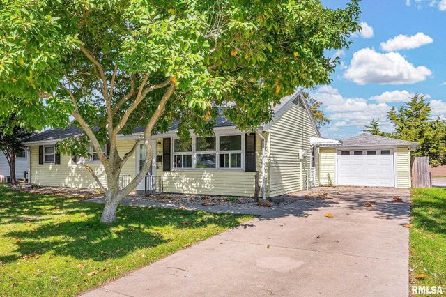 2527 W WESTMINISTER Avenue, Peoria, IL 61604