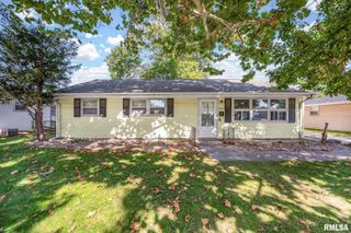 2527 W WESTMINISTER Avenue, Peoria, IL 61604
