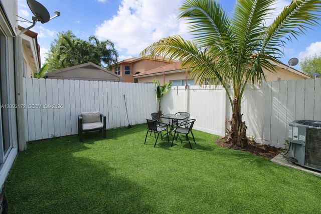 2264 NE 42nd Cir, Homestead, FL 33033