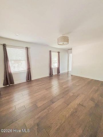 1311 S 41st Street, Wilmington, NC 28403
