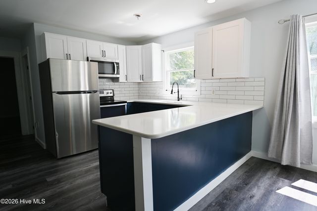 1311 S 41st Street, Wilmington, NC 28403