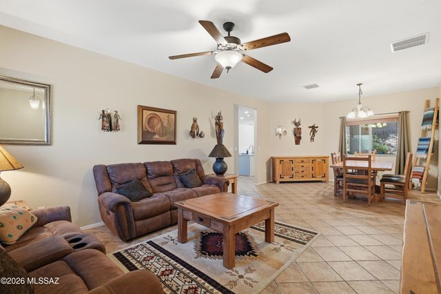 5076 W Wild Burro Spring Drive, Marana, AZ 85658