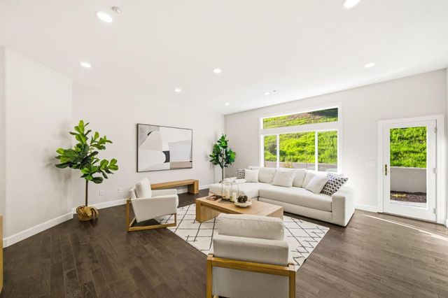 18400 Lakeview Court, Los Gatos, CA 95033