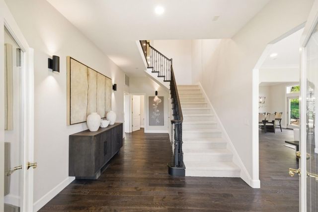 18400 Lakeview Court, Los Gatos, CA 95033