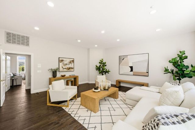 18400 Lakeview Court, Los Gatos, CA 95033