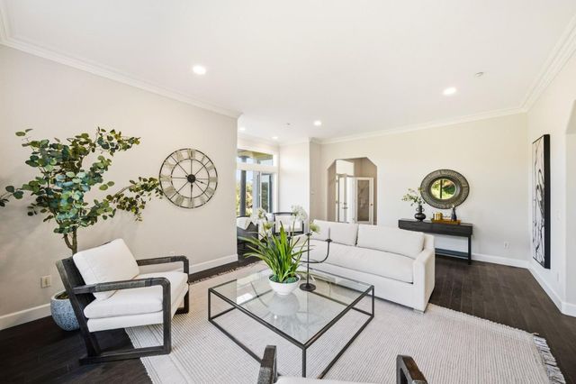 18400 Lakeview Court, Los Gatos, CA 95033