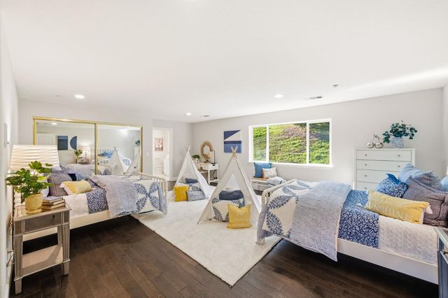 18400 Lakeview Court, Los Gatos, CA 95033