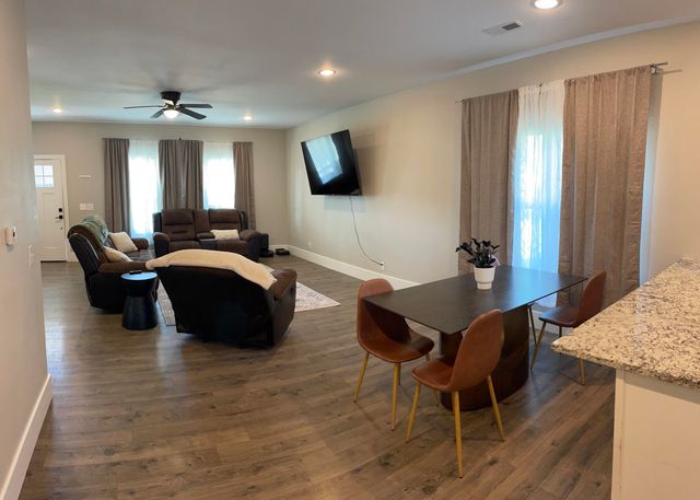 123 Park Valley Court, Anderson, MO 64831