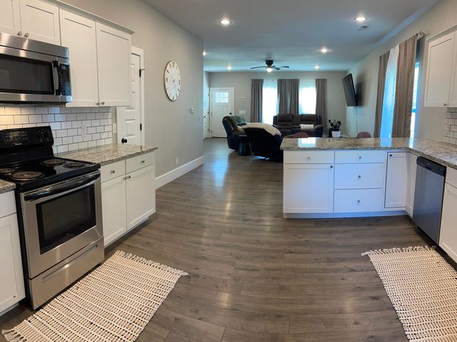 123 Park Valley Court, Anderson, MO 64831