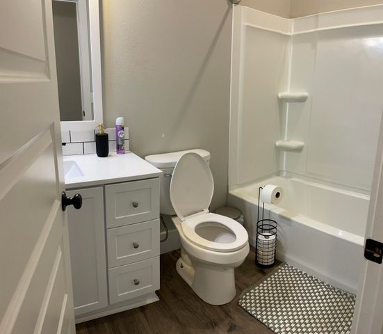 123 Park Valley Court, Anderson, MO 64831