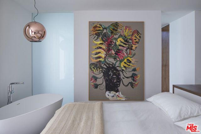 2635 Hargrave Drive, Los Angeles, CA 90068