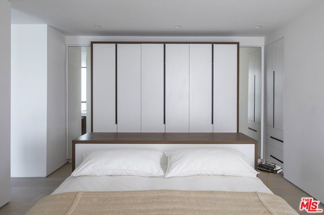 2635 Hargrave Drive, Los Angeles, CA 90068