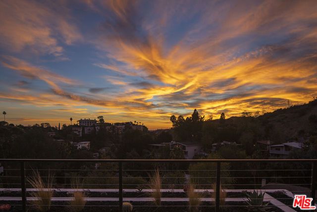 2635 Hargrave Drive, Los Angeles, CA 90068