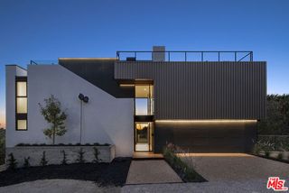 2635 Hargrave Drive, Los Angeles, CA 90068