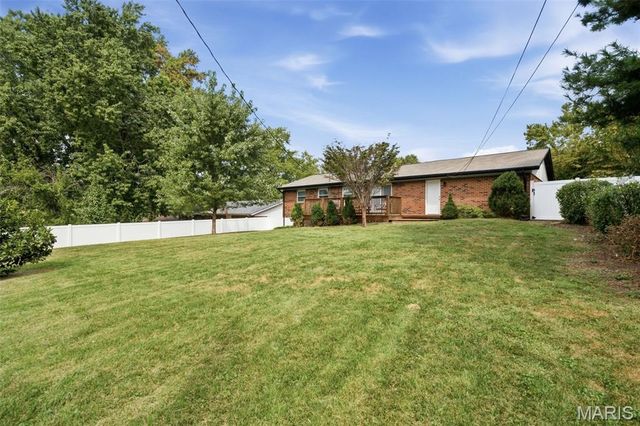 11540 Burgess Avenue, Bridgeton, MO 63044