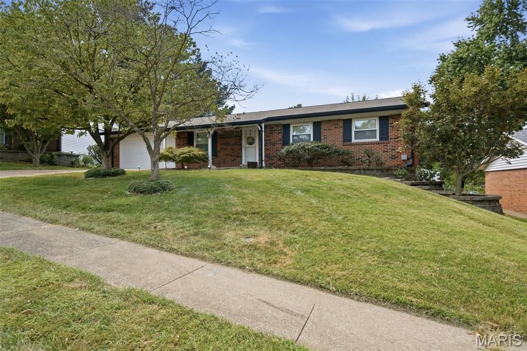 11540 Burgess Avenue, Bridgeton, MO 63044