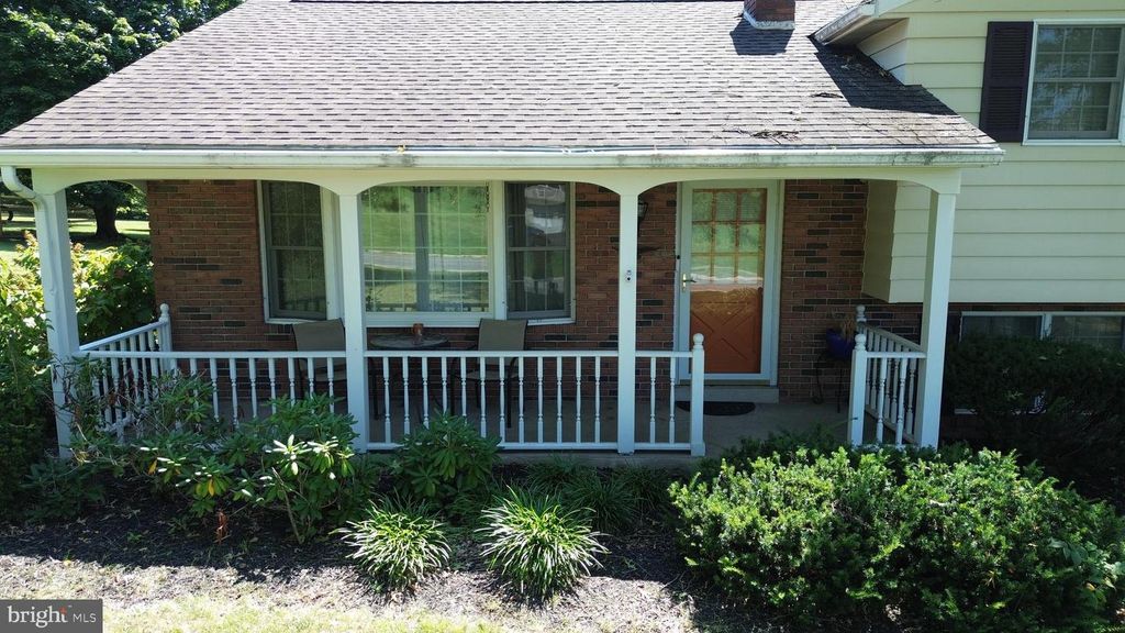 2862 NEW HANOVER SQUARE RD, GILBERTSVILLE, PA 19525 — photo 3