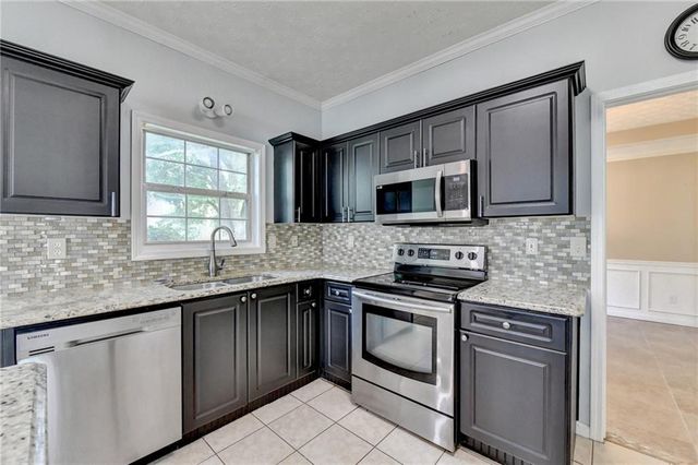 398 Beech Hollow Trail, Loganville, GA 30052