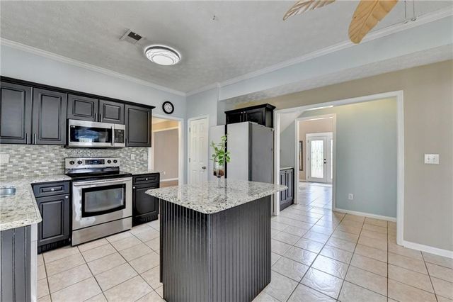398 Beech Hollow Trail, Loganville, GA 30052