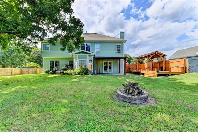 398 Beech Hollow Trail, Loganville, GA 30052