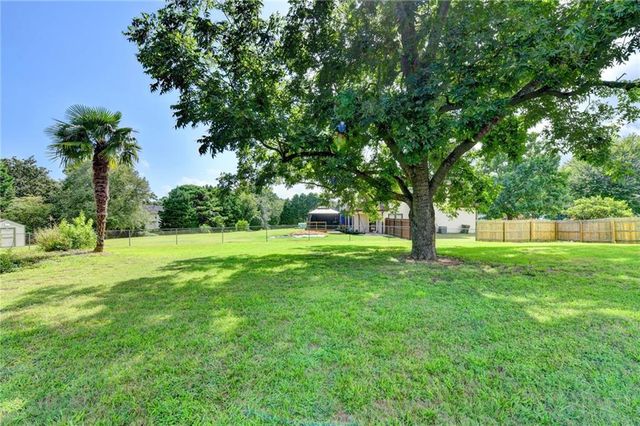 398 Beech Hollow Trail, Loganville, GA 30052