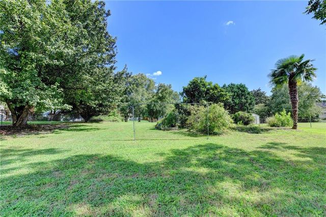 398 Beech Hollow Trail, Loganville, GA 30052