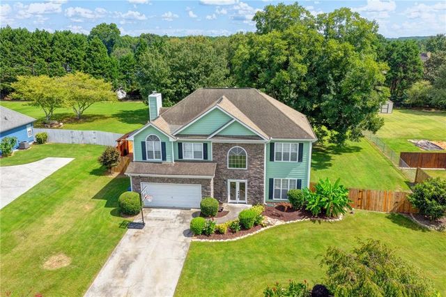 398 Beech Hollow Trail, Loganville, GA 30052